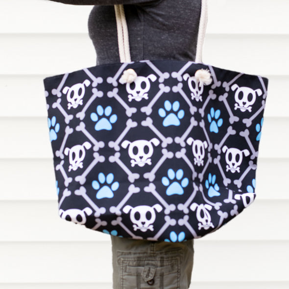 skull and bones weekender tote